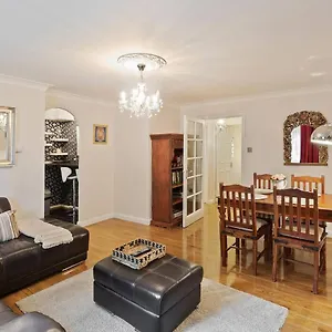 beautiful-and-cosy-2-bedroom-flat.brighton-hotels-england.com/