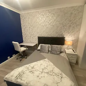1-bedroom-luxury-apartments-by-london-city.brighton-hotels-england.com/